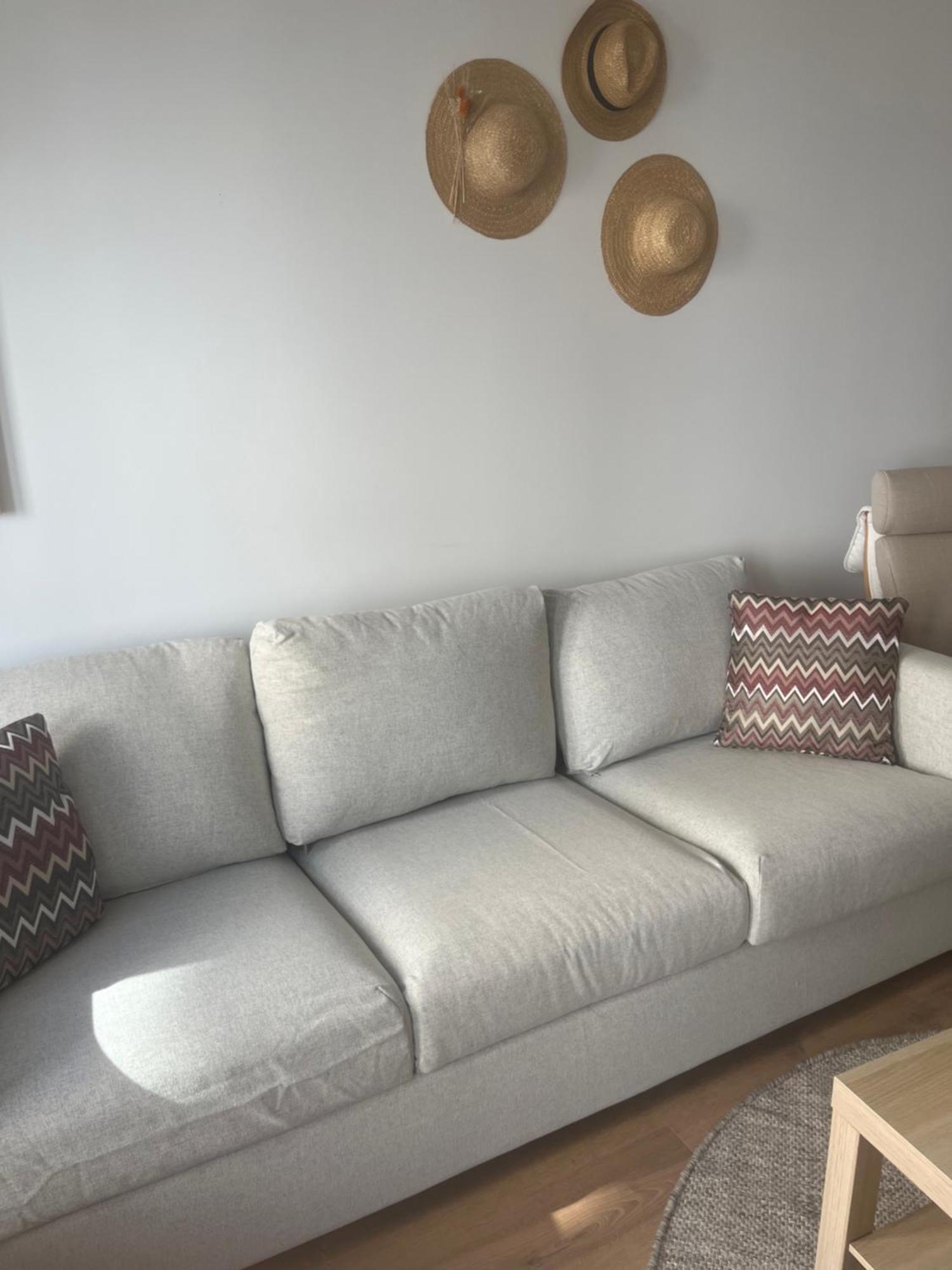 At Evora's Main Street Apartment